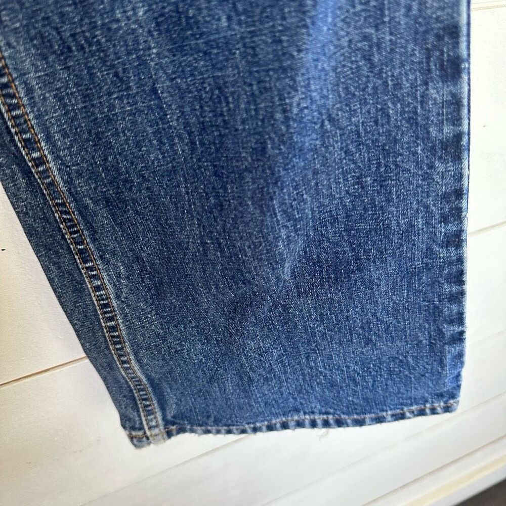 BCBG Maxazria Y2K Boot Cut Flare Distressed Jeans Size 3/4R - Picture 3 of 11